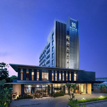 Batiqa Hotel Cirebon Exteriör bild